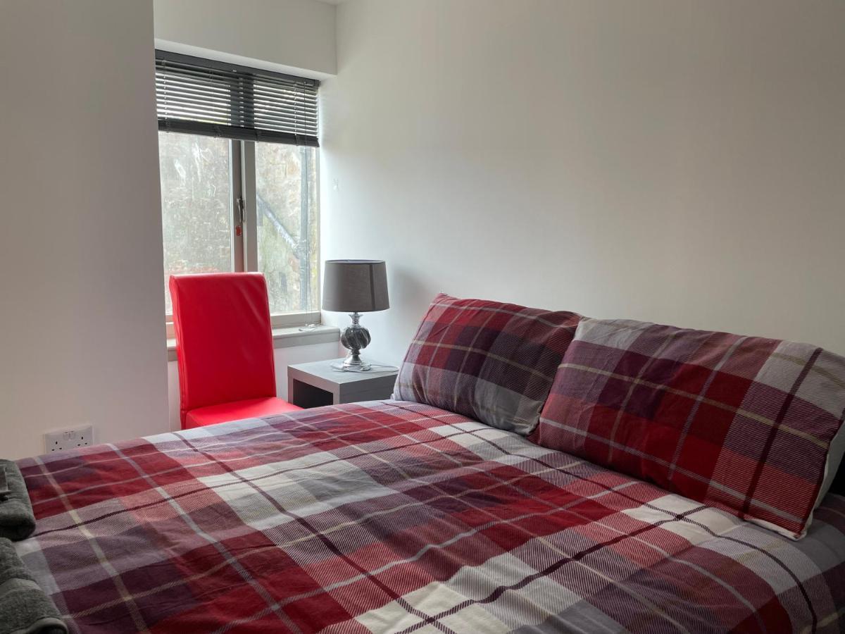 Rooms In إينفيرنيس المظهر الخارجي الصورة